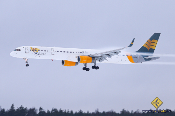 Boeing 757-330